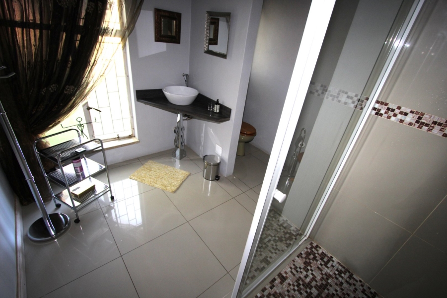 7 Bedroom Property for Sale in Jim Fouchepark Free State